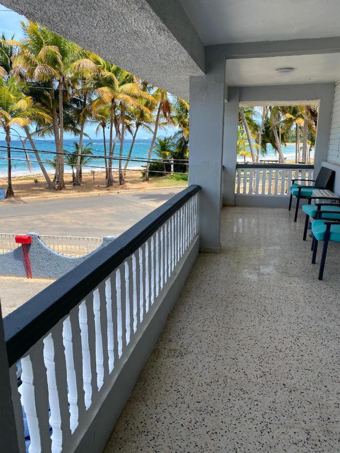 Cozy Beach Apartment Лукильо Экстерьер фото