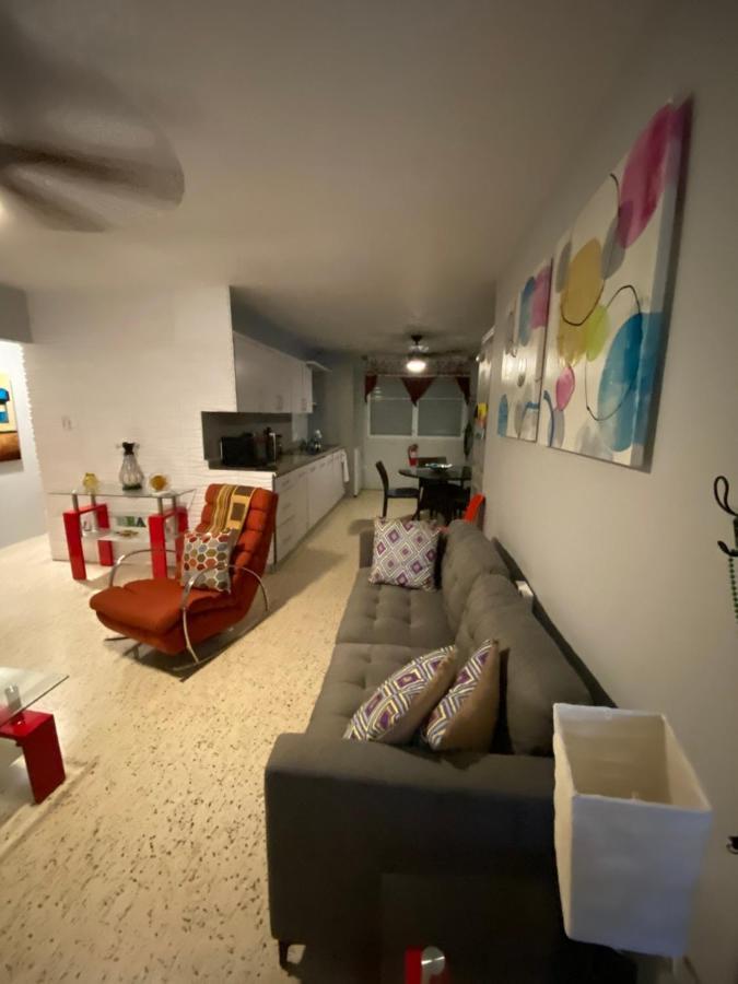 Cozy Beach Apartment Лукильо Экстерьер фото