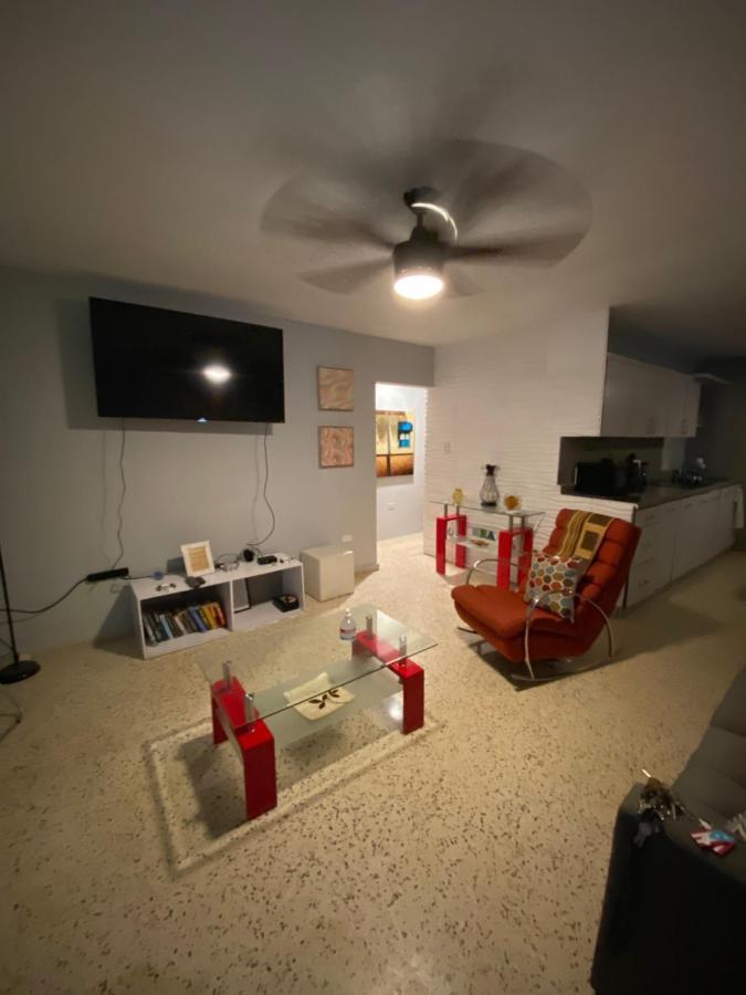Cozy Beach Apartment Лукильо Экстерьер фото